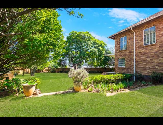 5 BEDROOM HOUSE FOR SALE IN GREENSIDE